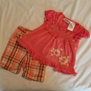 Girl's short outfit